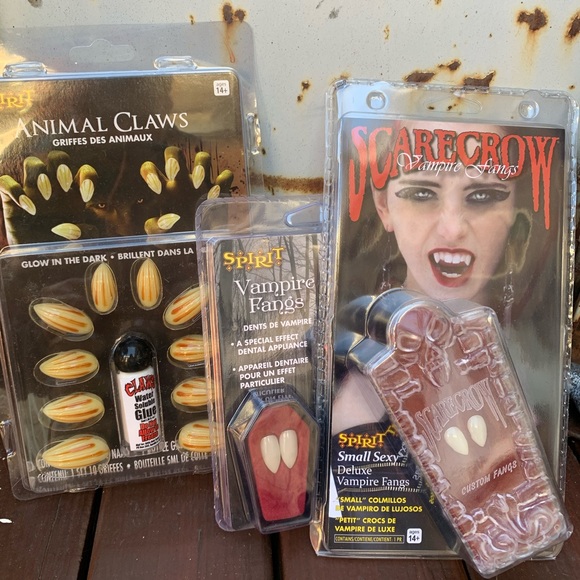 Spirit Other - 3 pc Lot of Vampire Fangs and Animal Claw Nails